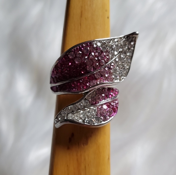 💎Gorgeous Silver Tone Pink Ombre Leaf Ring - Picture 3 of 6